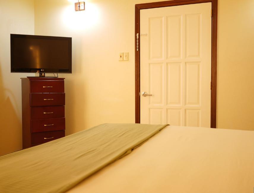 Brandsville Hotel Джорджтаун Екстериор снимка