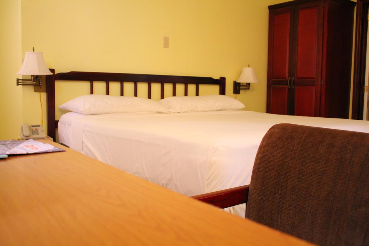 Brandsville Hotel Джорджтаун Екстериор снимка
