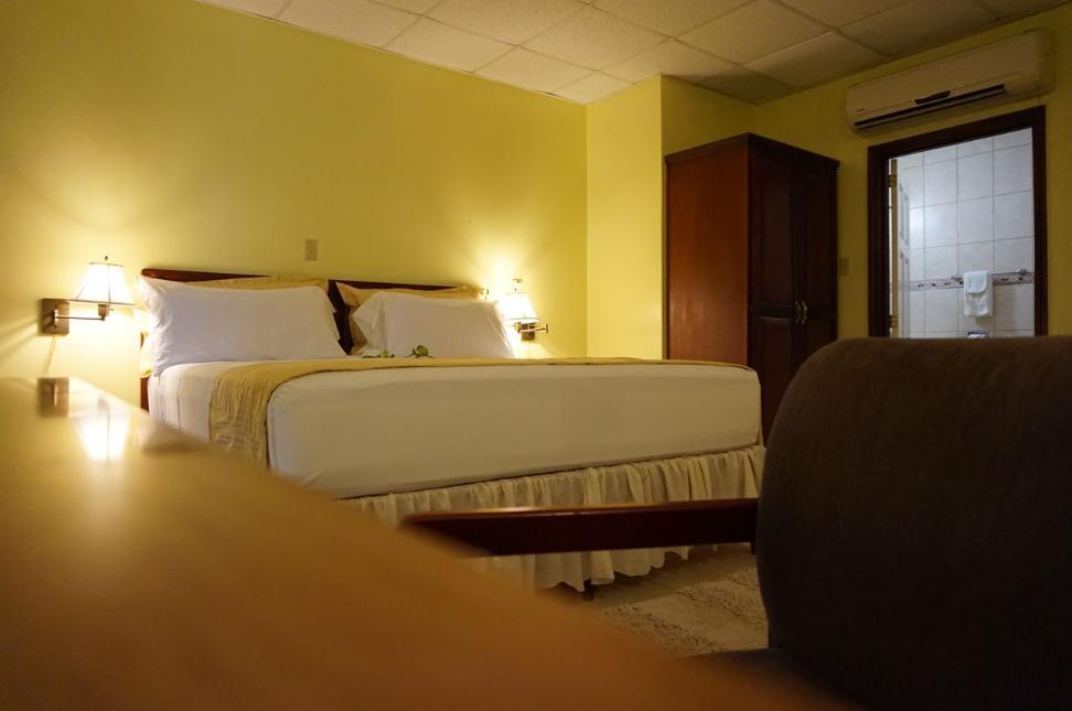 Brandsville Hotel Джорджтаун Екстериор снимка